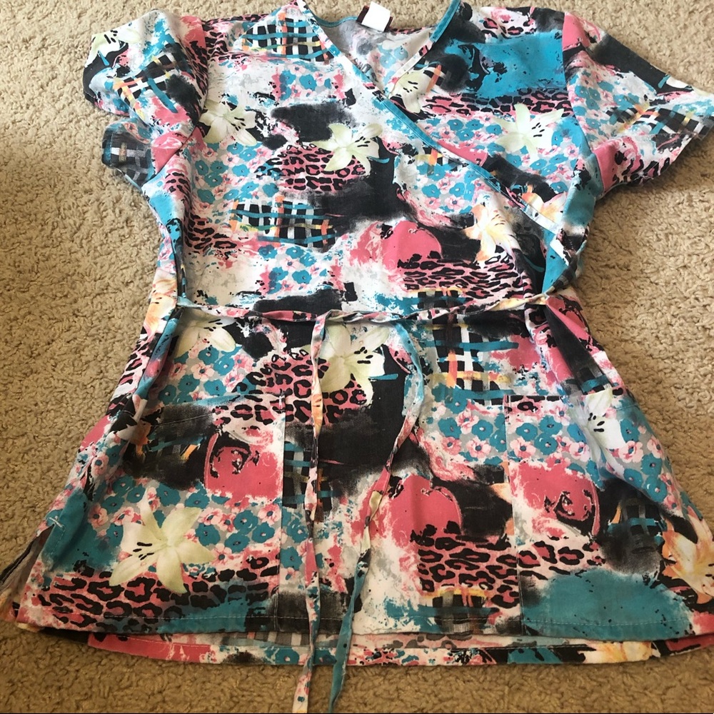 Scrub Top